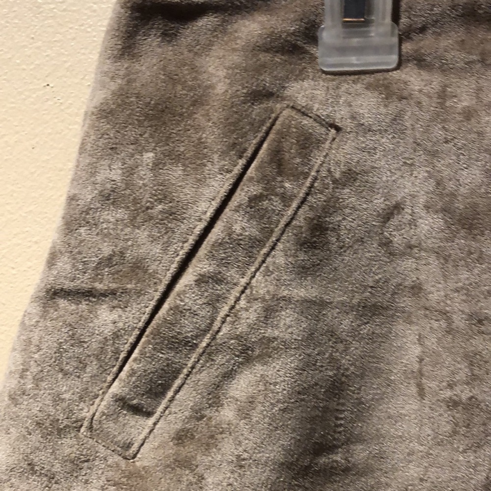 Blank NYC tan soft faux suede mini skirt - Picture 3 of 12